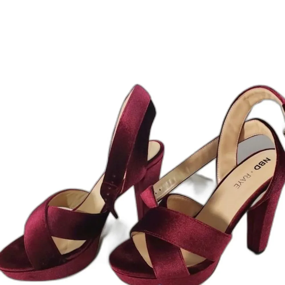 Raye Scarlet Velver Heels - Size 8 - New with Box
